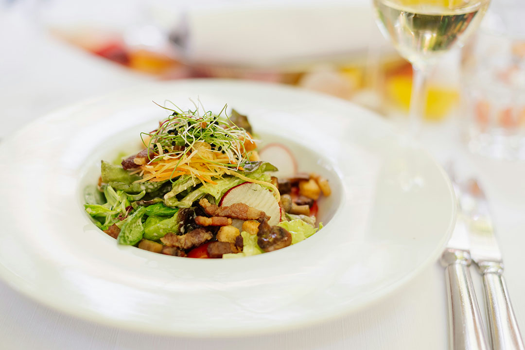 On-site Restaurant at Bellwether House